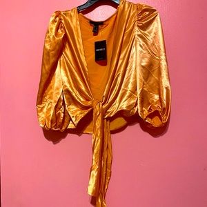 Front tier and untie puff sleeve top